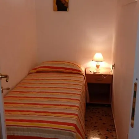 Antiche Mura Di Lapedona