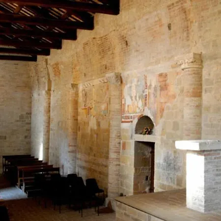 Antiche Mura Di * Lapedona