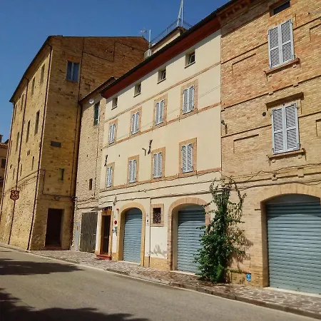 Antiche Mura Di *