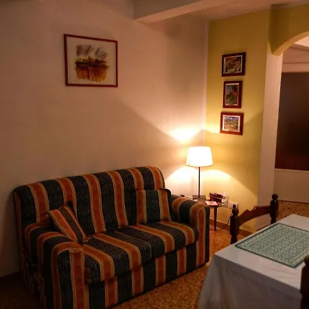 Antiche Mura Di * Lapedona