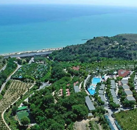 Antiche Mura Di *