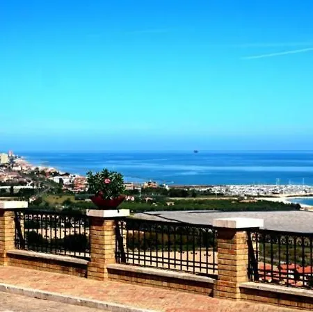 Antiche Mura Di Lapedona