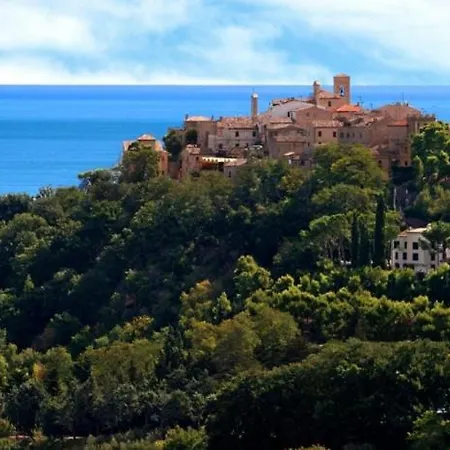 Antiche Mura Di * Lapedona