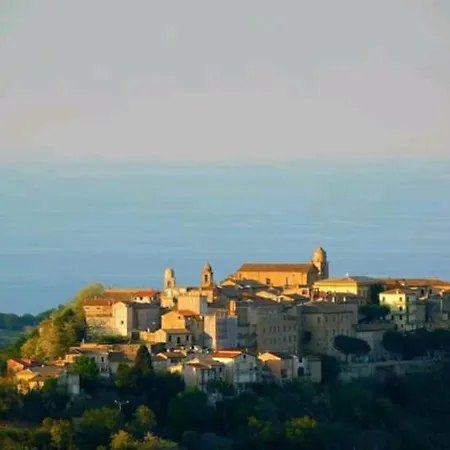 Antiche Mura Di * Lapedona