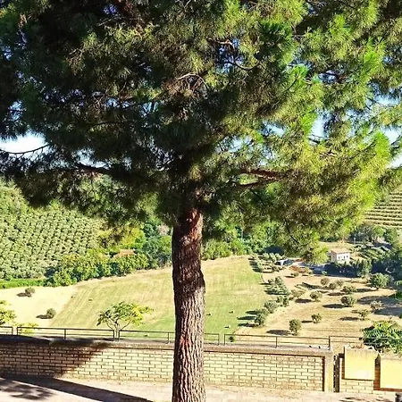 Antiche Mura Di Lapedona