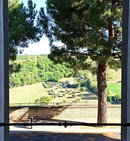 Antiche Mura Di Lapedona